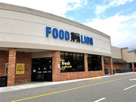 is food lion open on christmas day? Yes, it's a common question for many shoppers looking for holiday deals. However, this query opens up a broader discussion about the cultural significance of Christmas and its impact on various aspects of life, including retail practices. Let’s explore how Food Lion, like many other businesses, navigates the peculiarities of the holiday season.